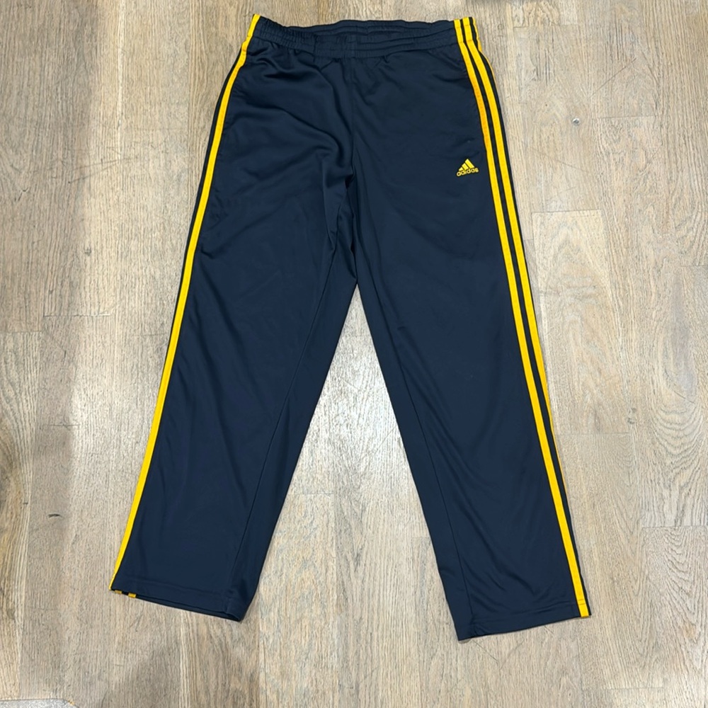 vintage Adidas Baggy Sweatpants Size small